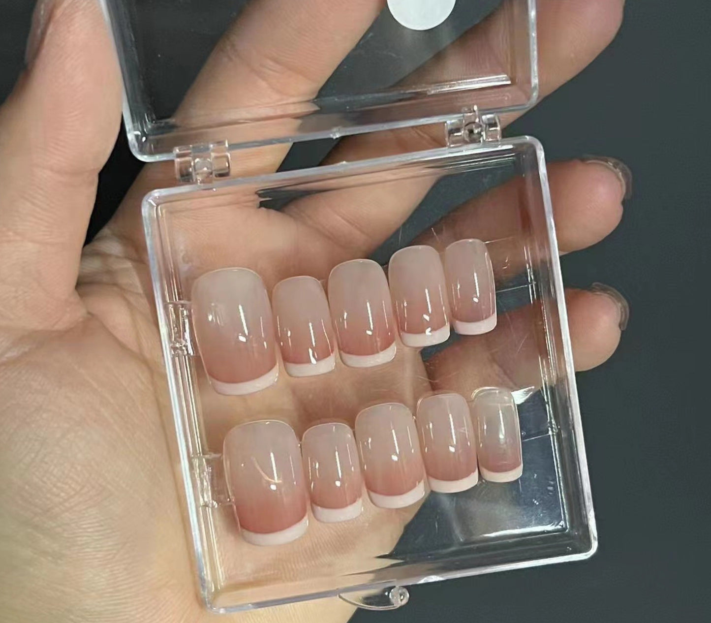 Sunset Paradise Round French Tip Press-On Nails / Rose Gradient